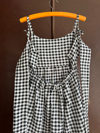オープンバックリボンドレス（Size 2）