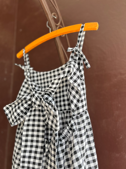 オープンバックリボンドレス（Size 2）