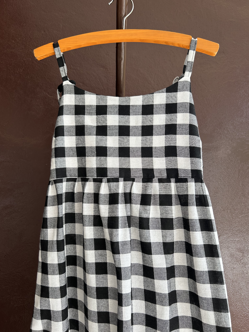 オープンバックリボンドレス（Size 2）